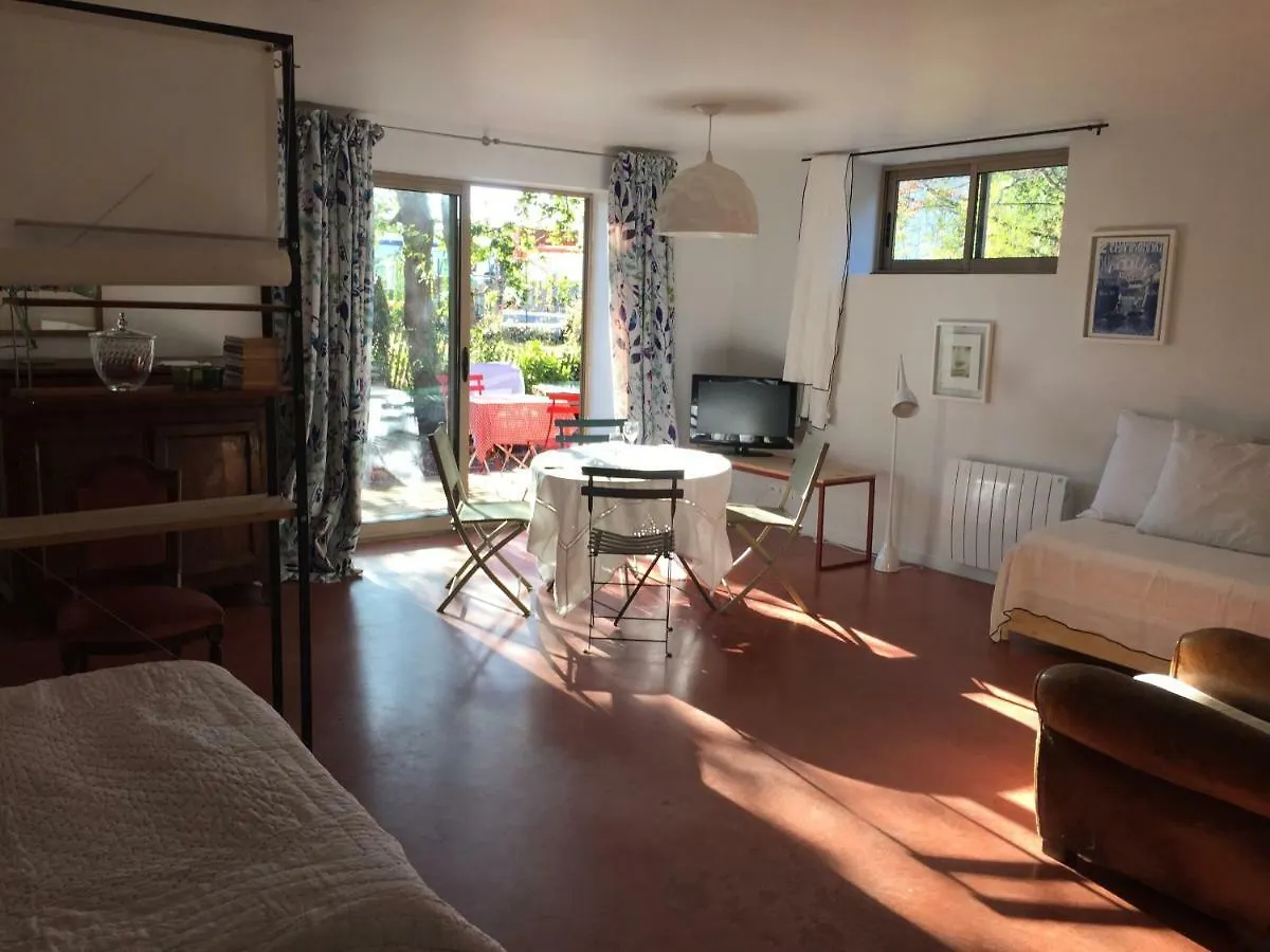 20B - Kermarquer - Studio 1 48M² La Trinite-sur-Mer 0*,  France
